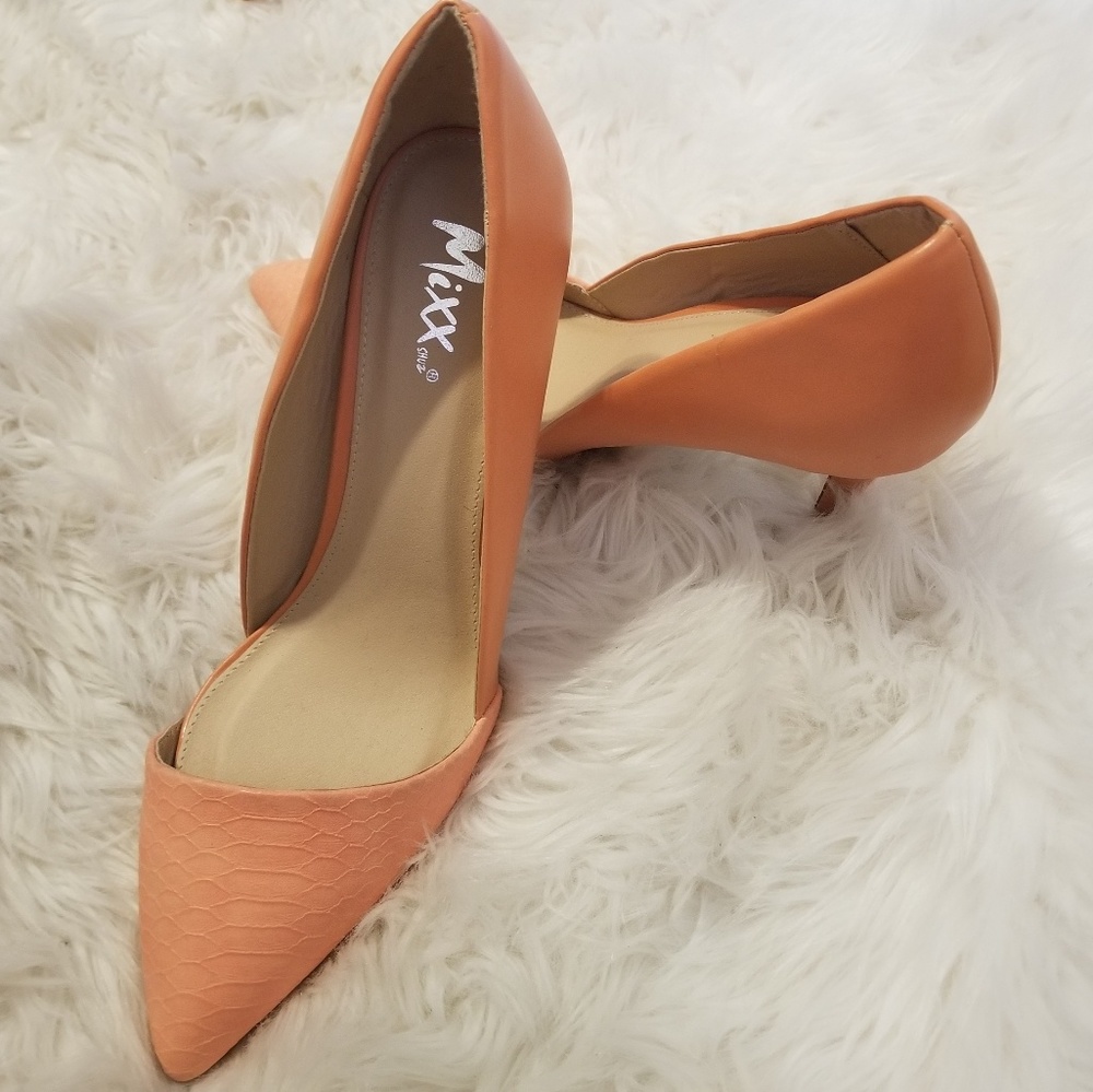 👠 Gorgeous Pumps